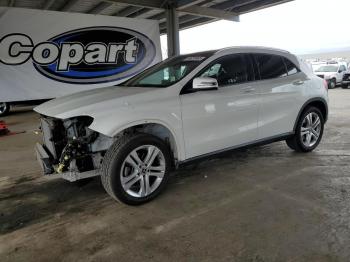  Salvage Mercedes-Benz GLA