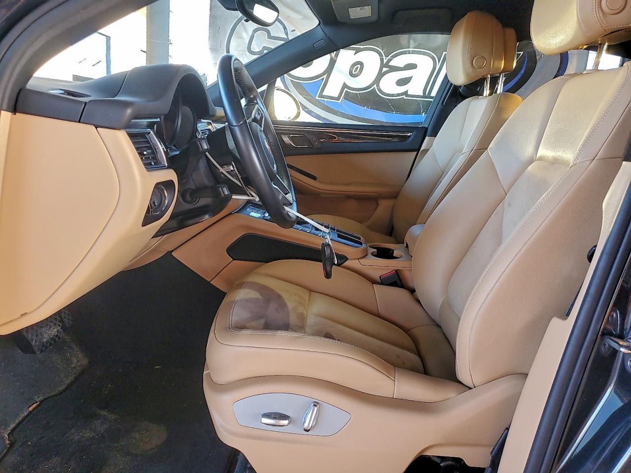 Porsche Macan Image 3