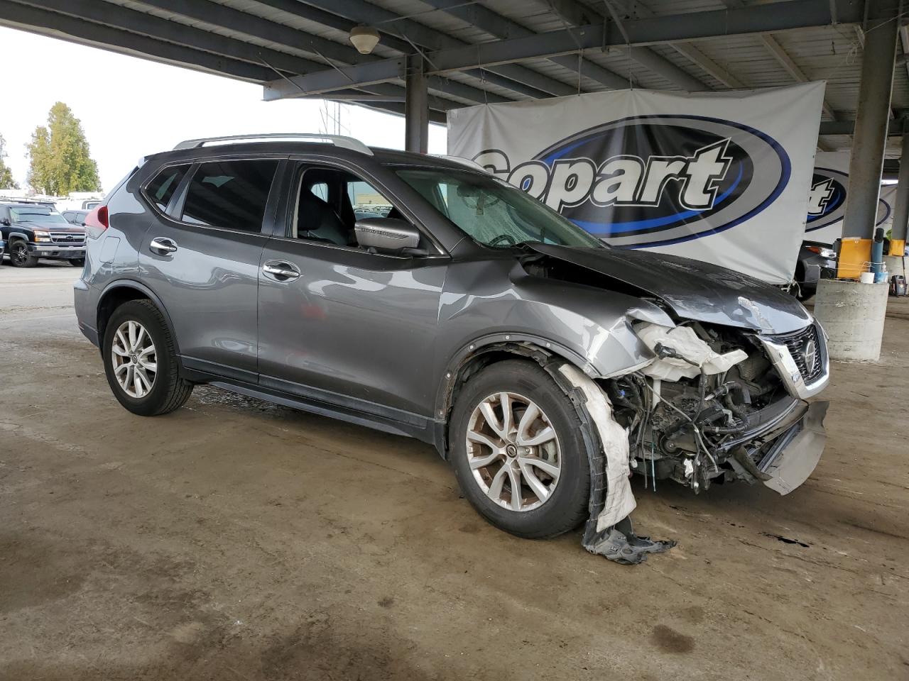 Nissan Rogue S Image 4