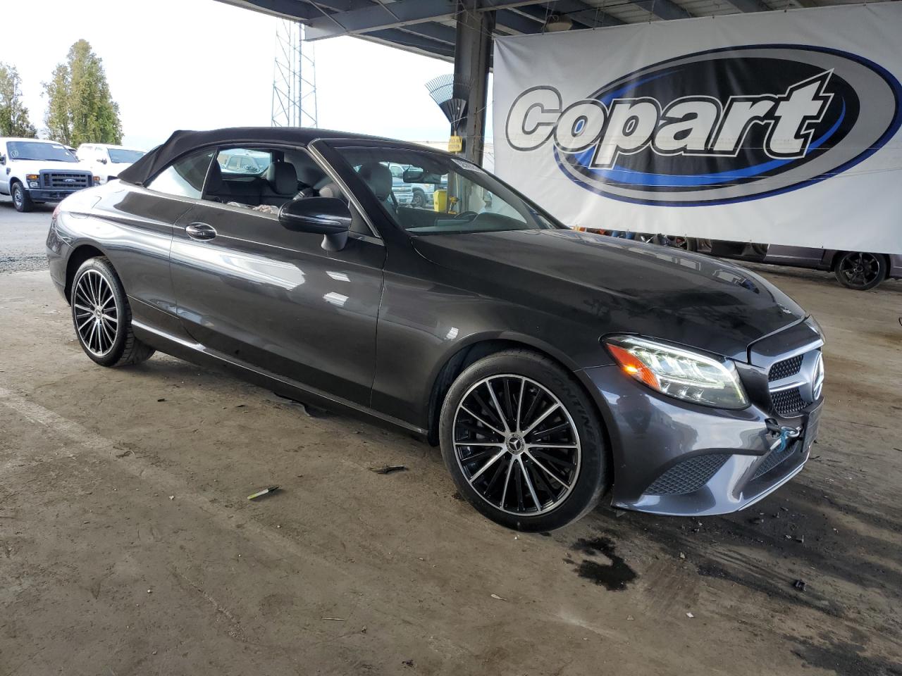 Mercedes-Benz C-Class 300 Image 4