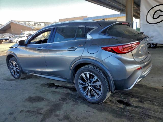 INFINITI Qx Base Image 3