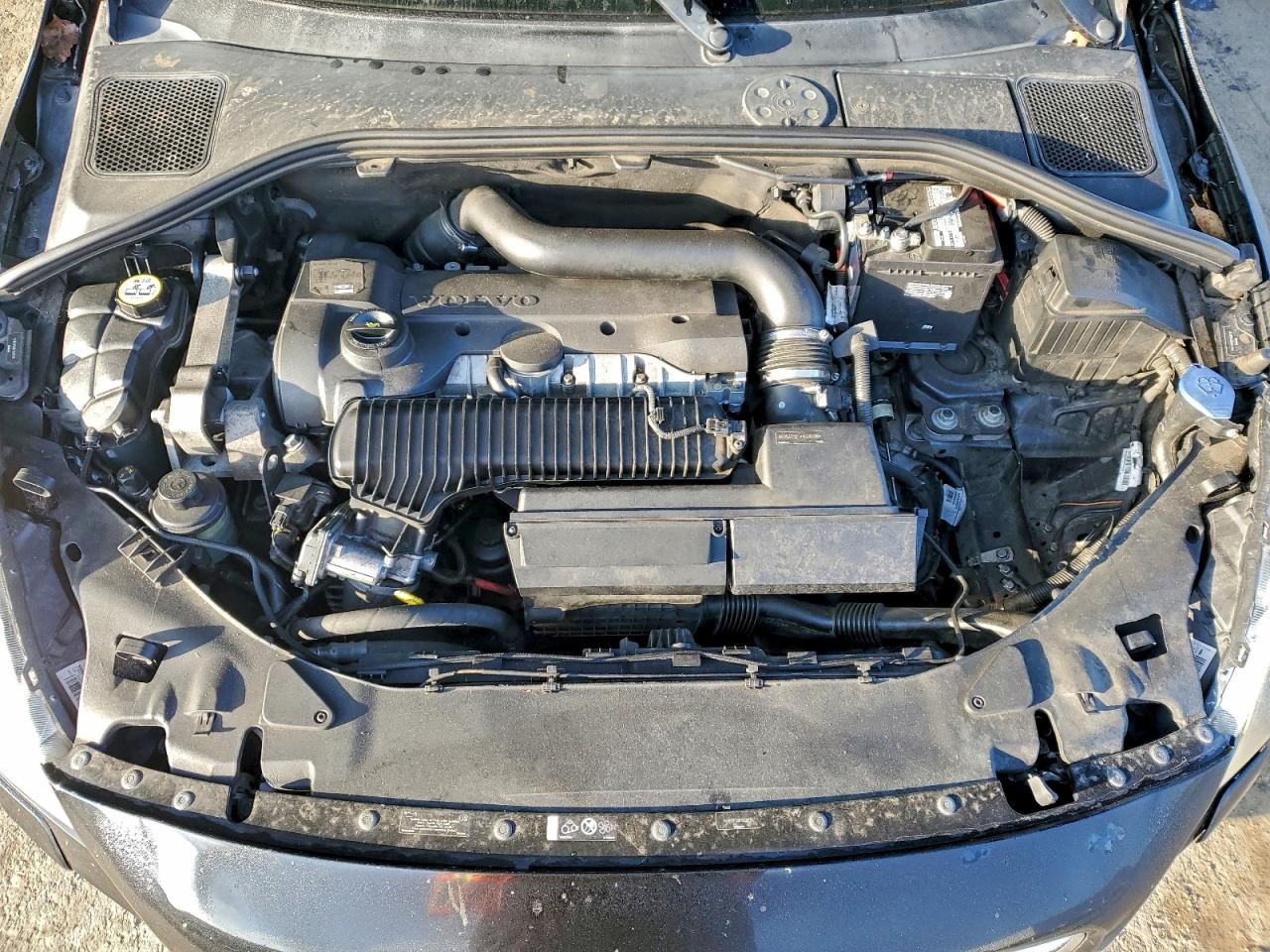 Volvo S60 T5 Image 10