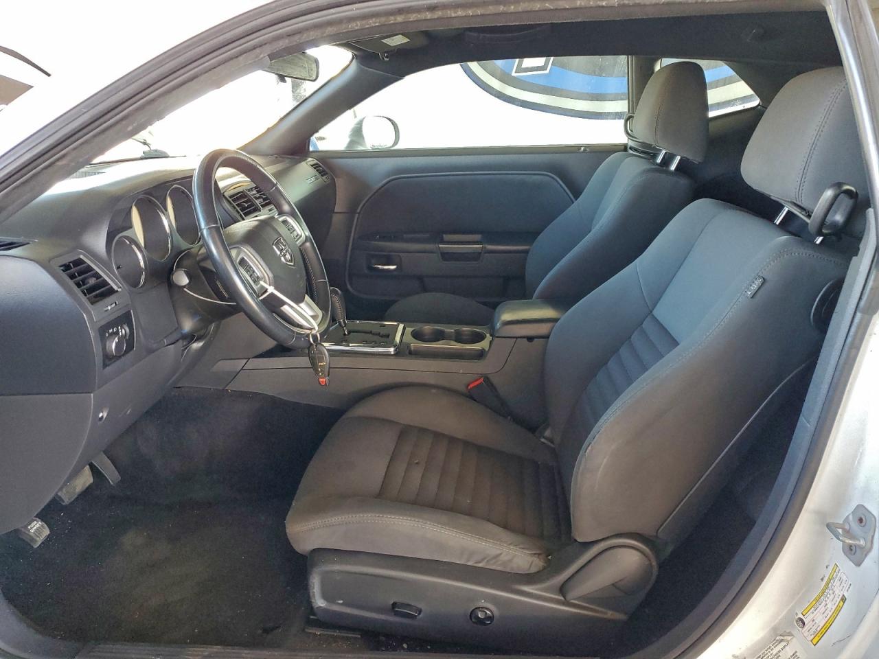 Dodge Challenger Sxt Image 5