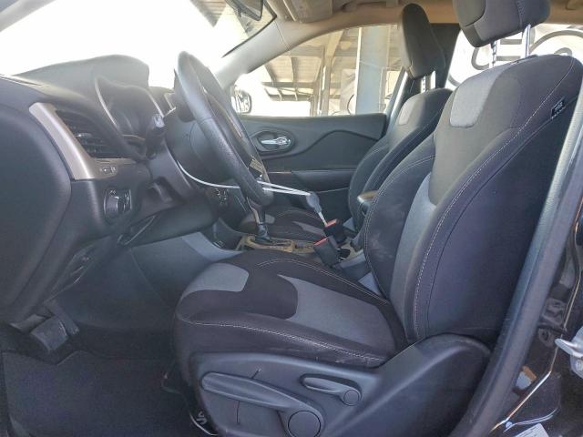 Jeep Grand Cherokee Sport Image 4