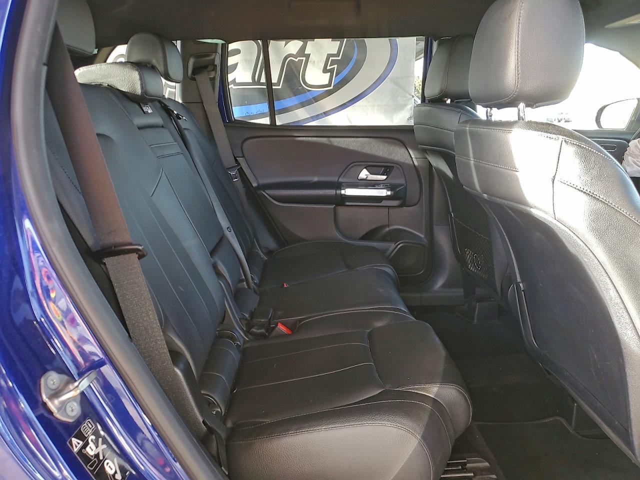 Mercedes-Benz GLB 250 4matic Image 10