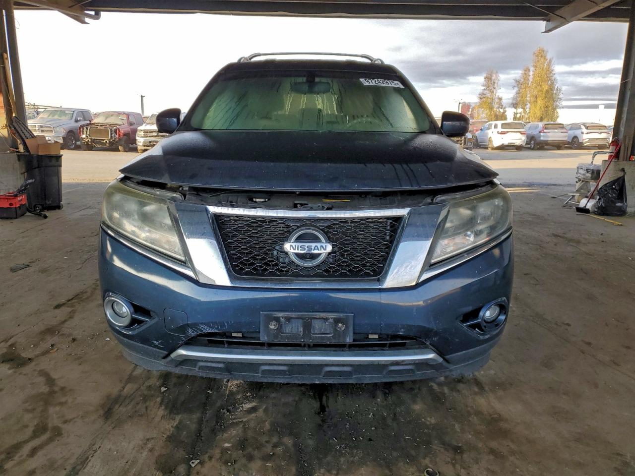Nissan Pathfinder S Image 7