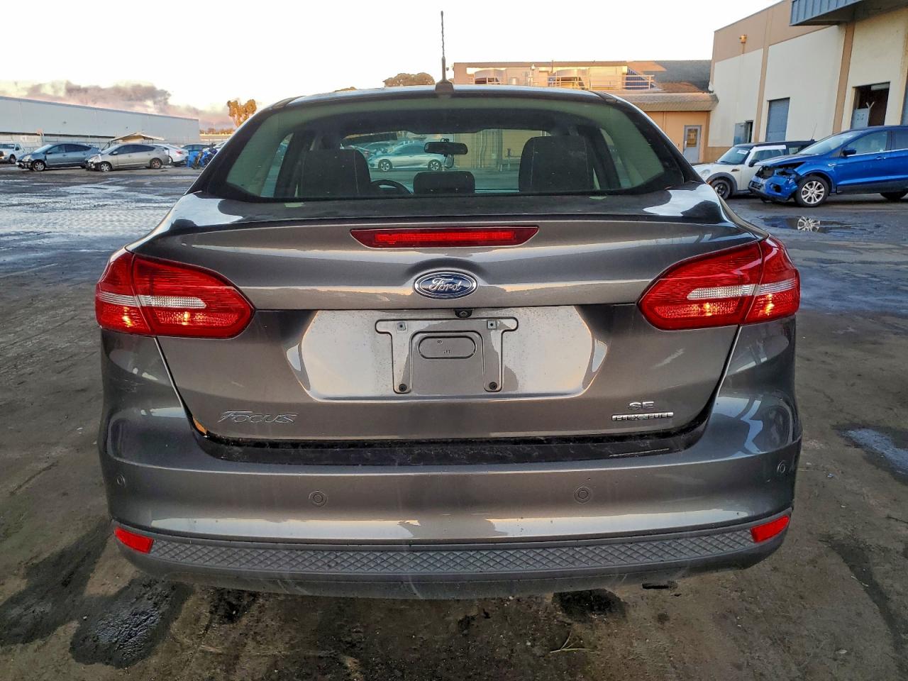 Ford Focus Se Image 11