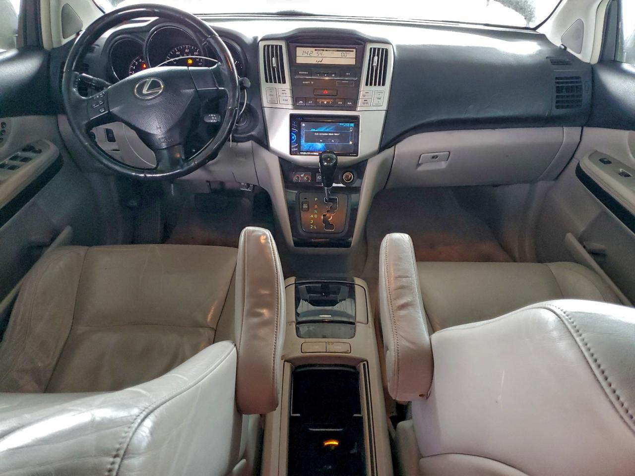 Lexus RX 330 Image 4