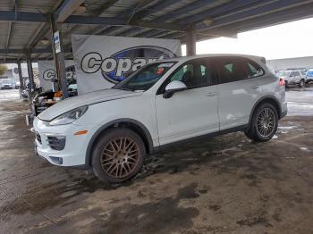  Salvage Porsche Cayenne