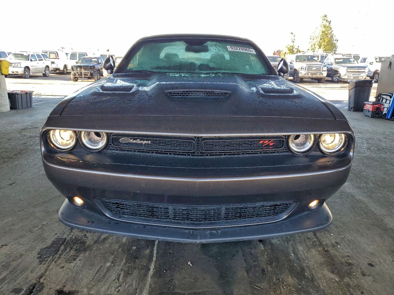 Dodge Challenger R/t Scat Pack Image 10