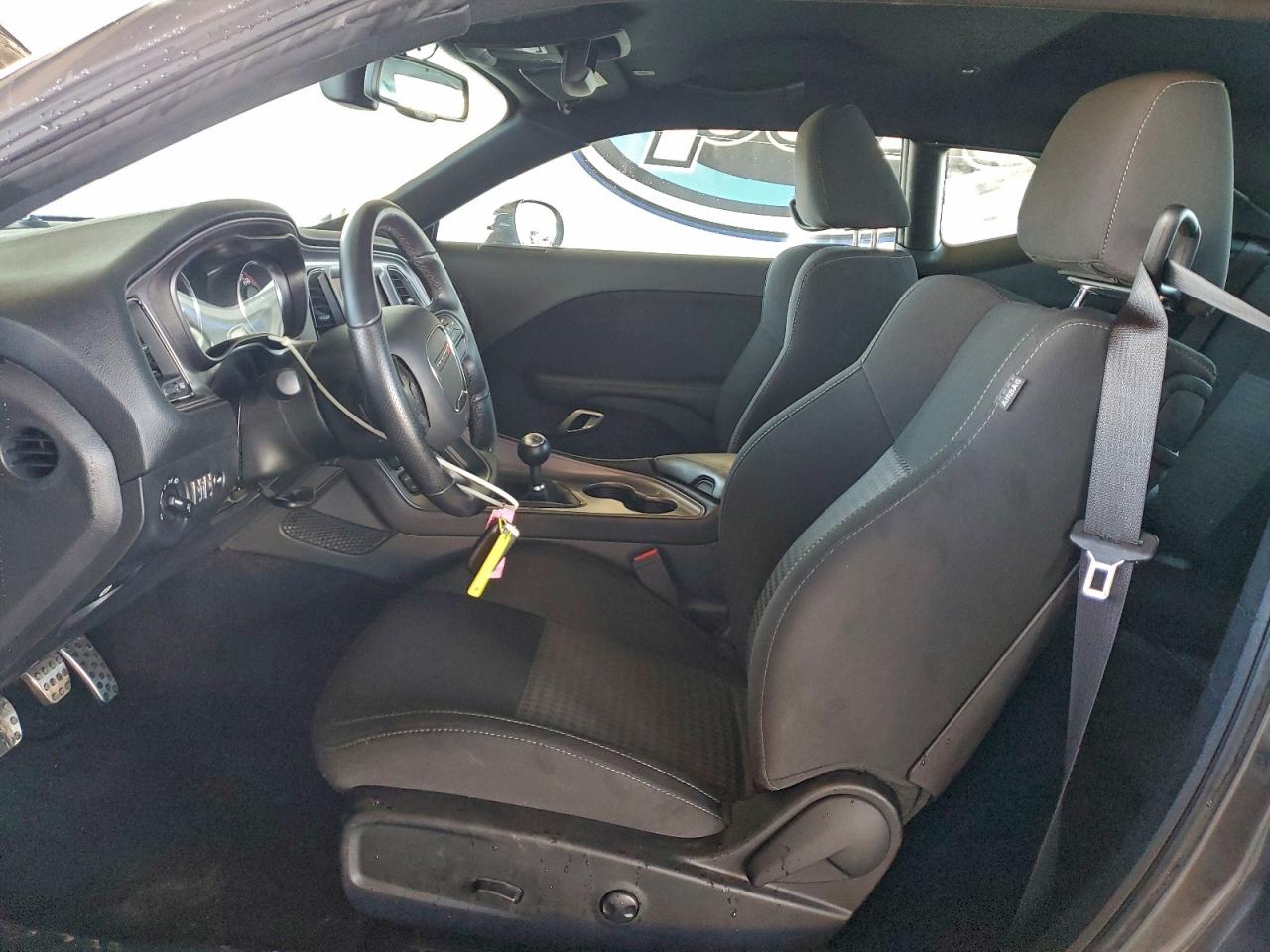 Dodge Challenger R/t Scat Pack Image 12