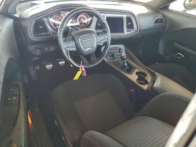 Dodge Challenger R/t Scat Pack Image 2