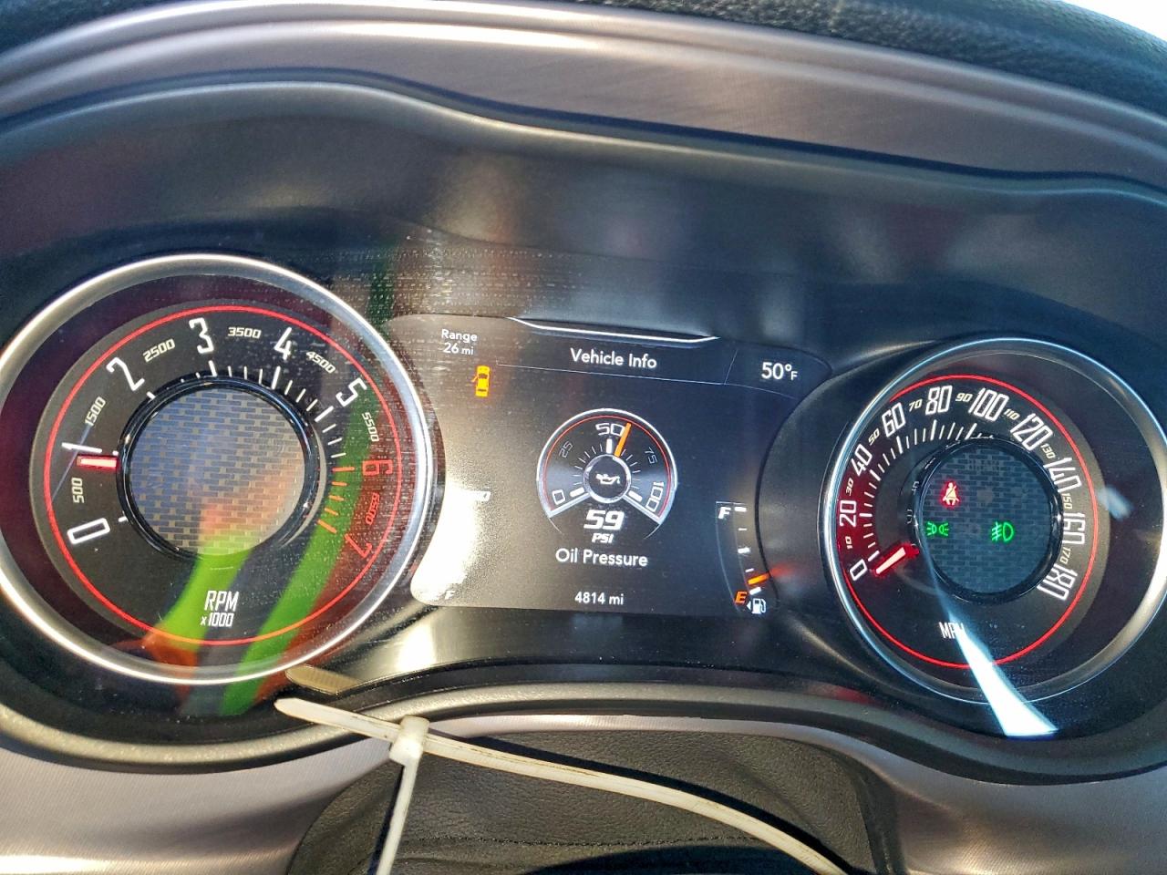 Dodge Challenger R/t Scat Pack Image 6