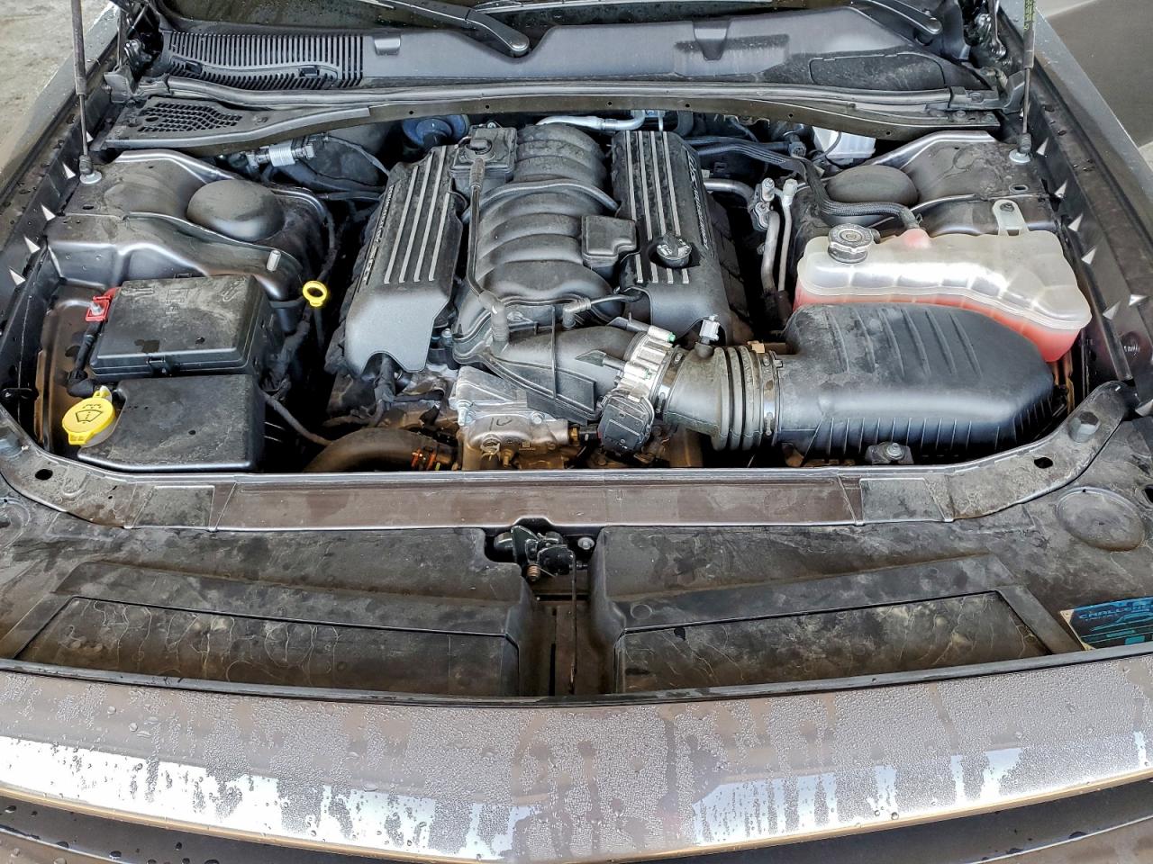 Dodge Challenger R/t Scat Pack Image 8