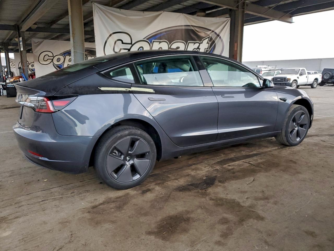 Tesla Model 3 Image 3