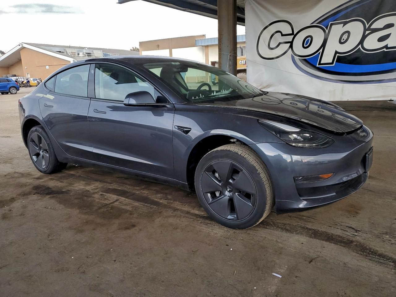 Tesla Model 3 Image 5