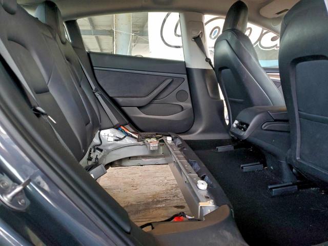 Tesla Model 3 Image 13