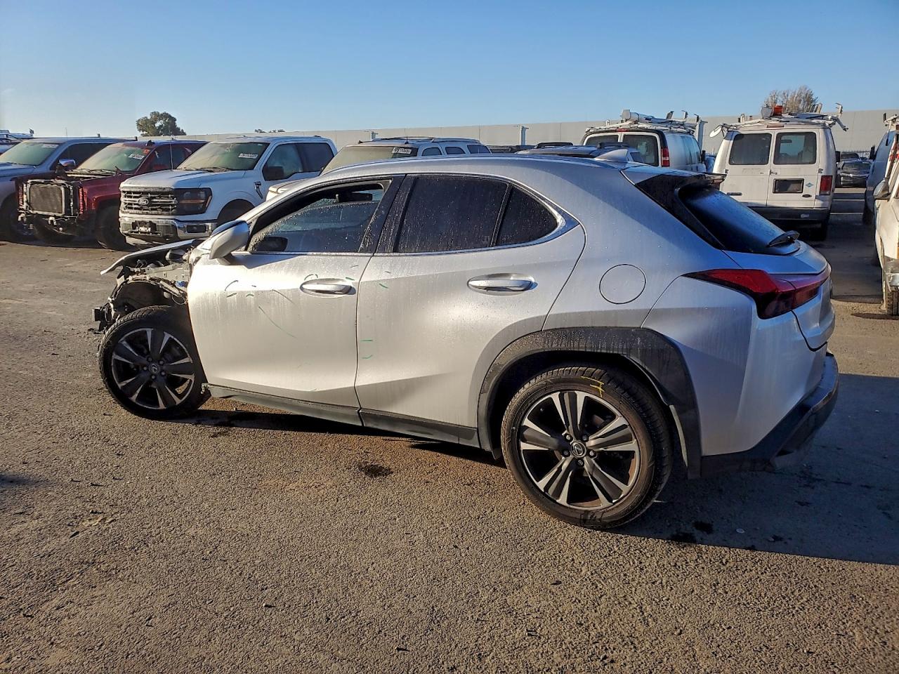 Lexus Ux 200 Image 4