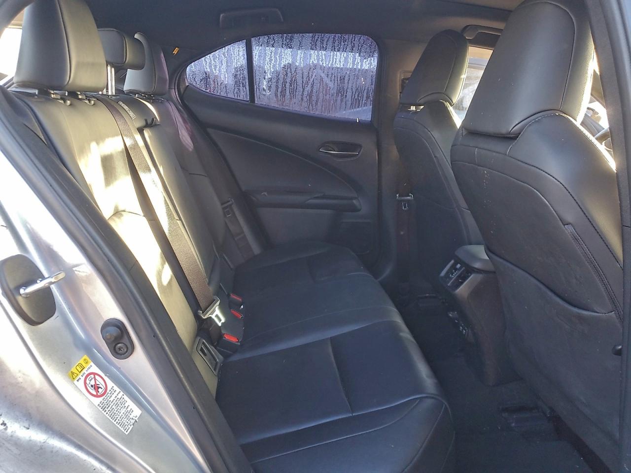 Lexus Ux 200 Image 10