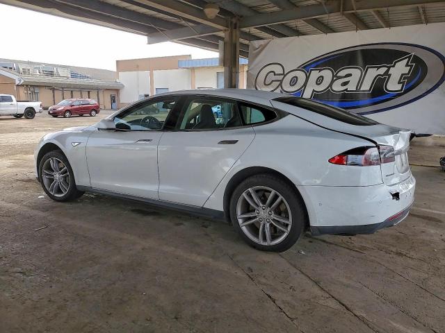 Tesla Model S Image 7