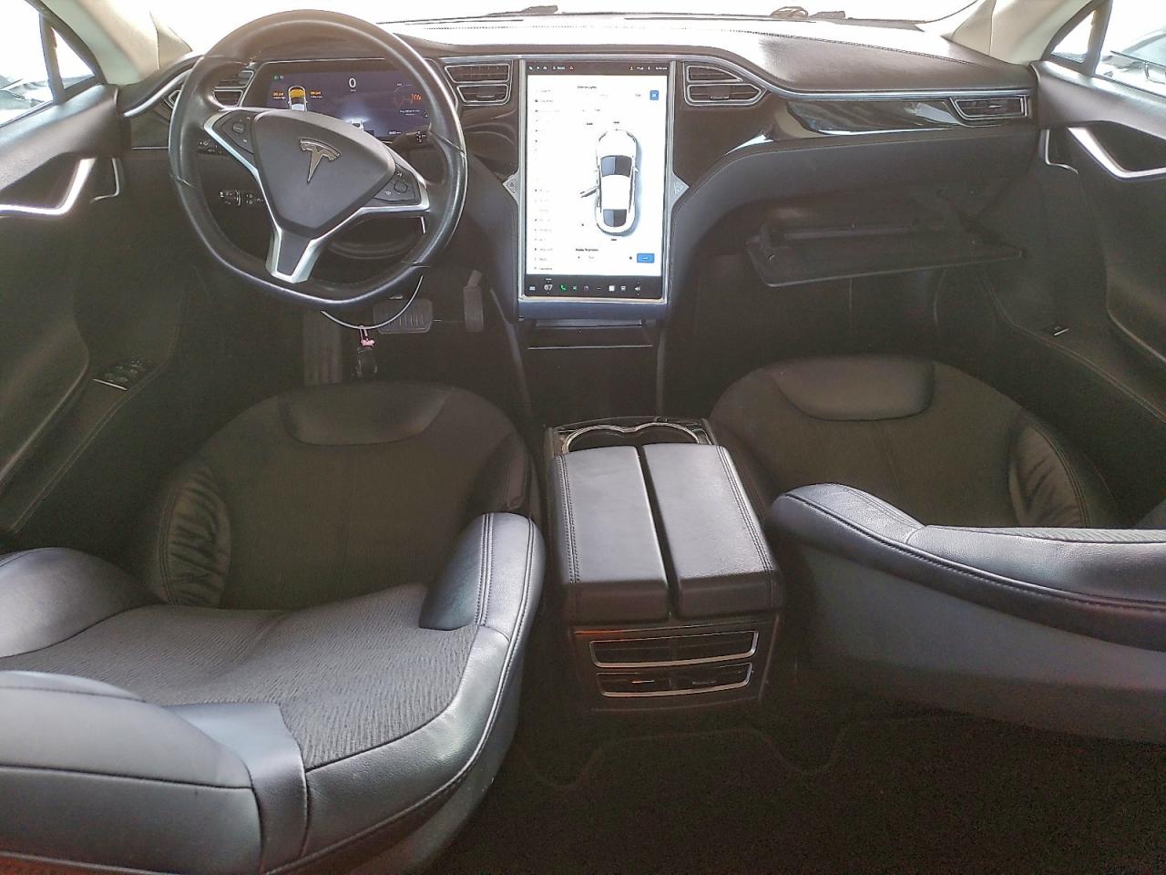 Tesla Model S Image 3