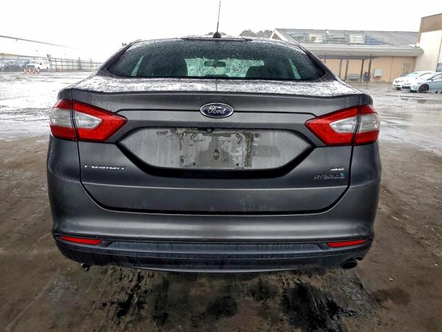 Ford Fusion Se Hybrid Image 2