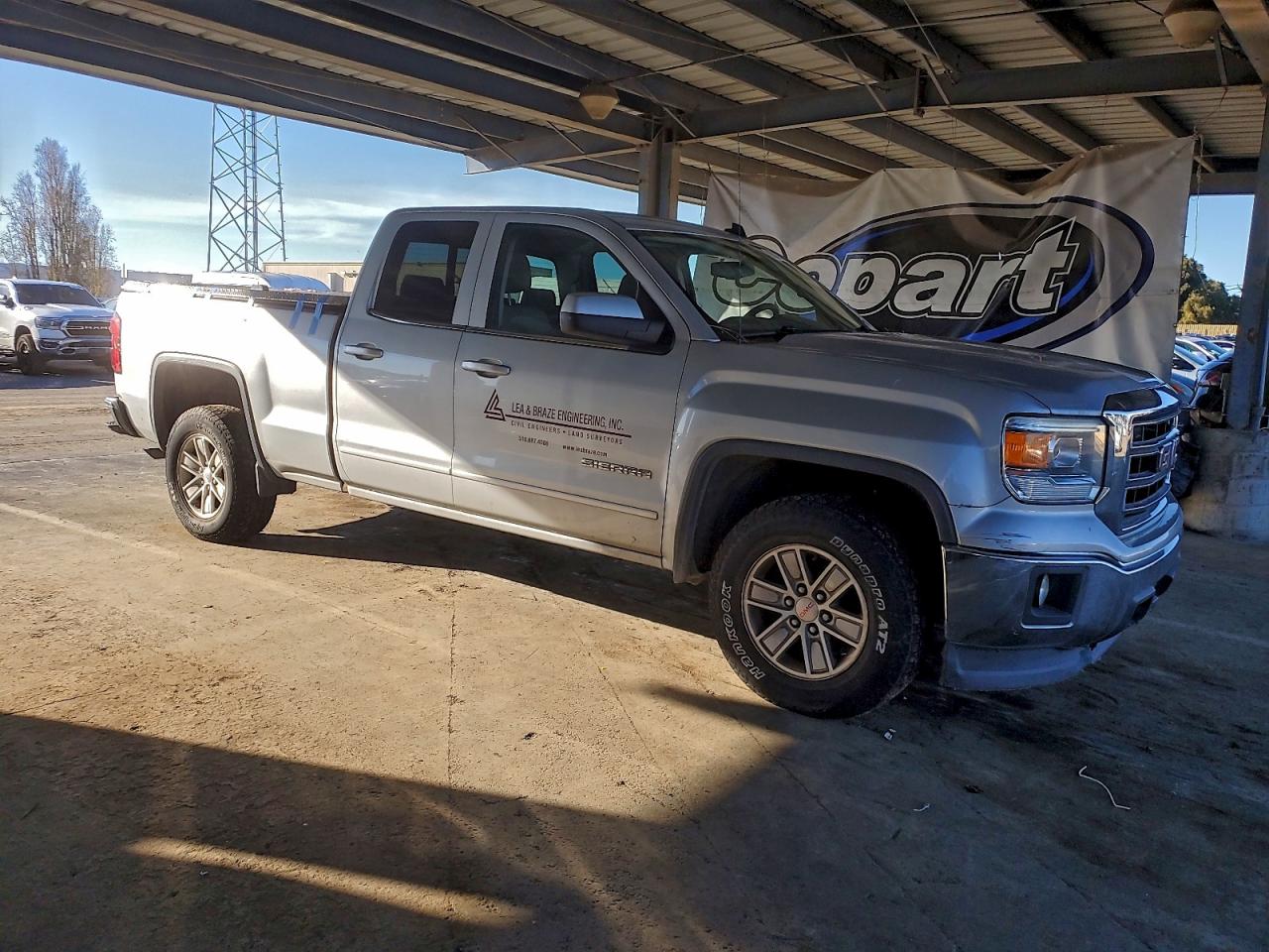 GMC Sierra C1500 Sle Image 9