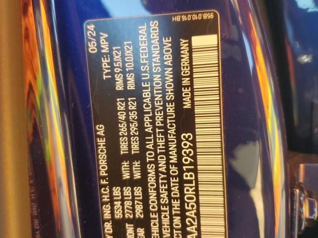 Porsche Macan Base Base Image 9