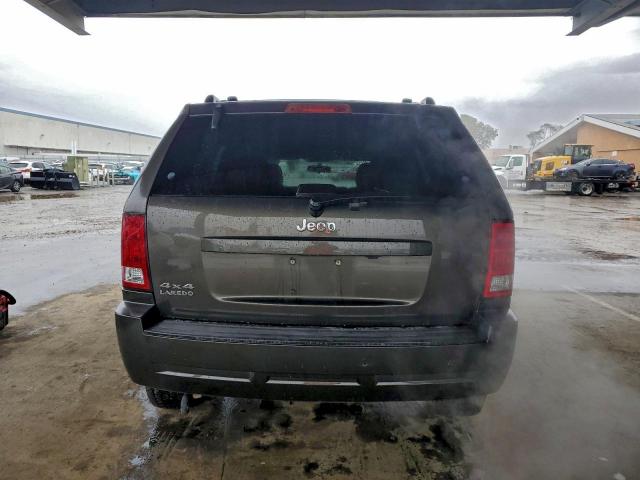 Jeep Grand Cherokee Laredo Image 4