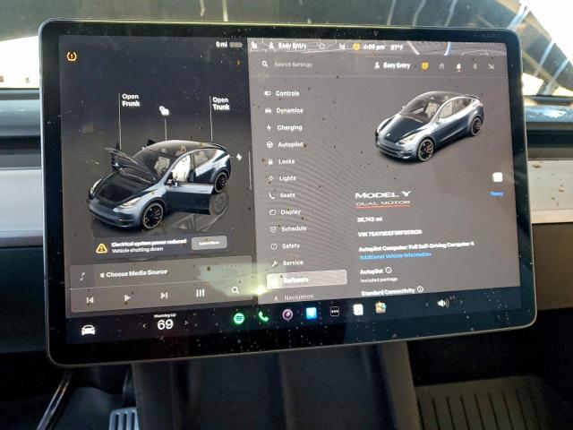 Tesla Model Y Image 11