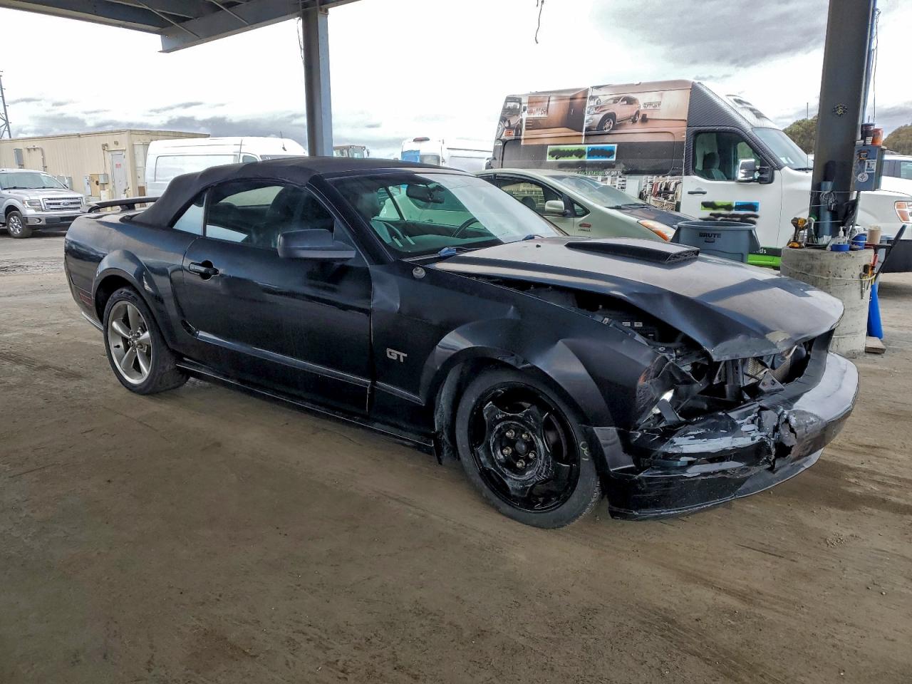 Ford Mustang Gt Image 3