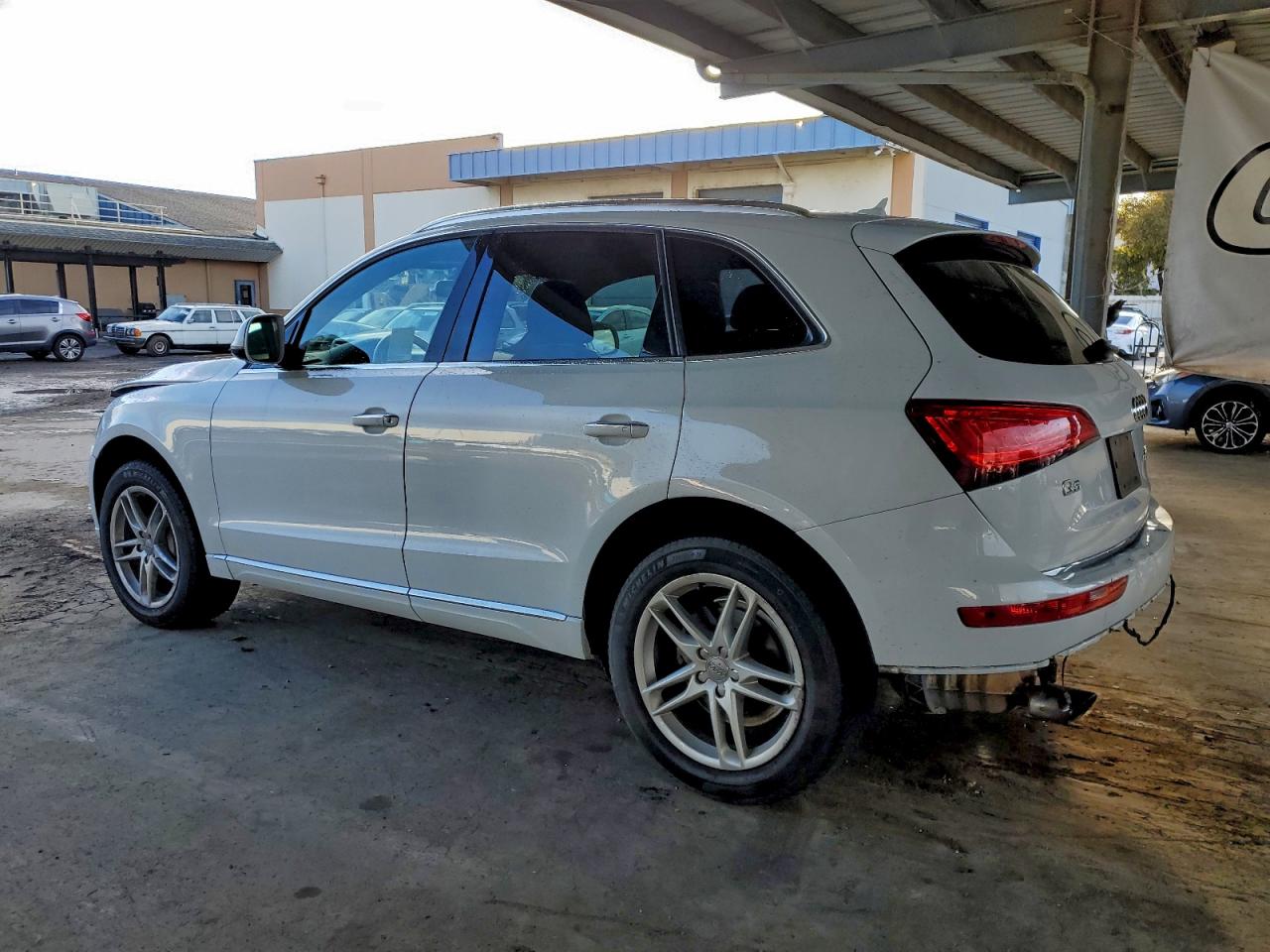 Audi Q5 Premium Plus Image 3