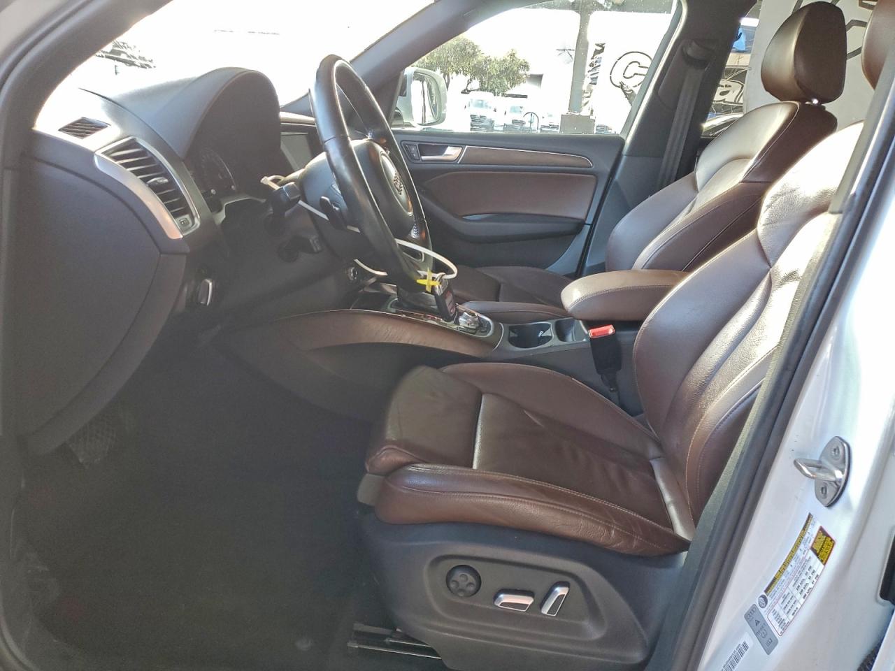 Audi Q5 Premium Plus Image 8