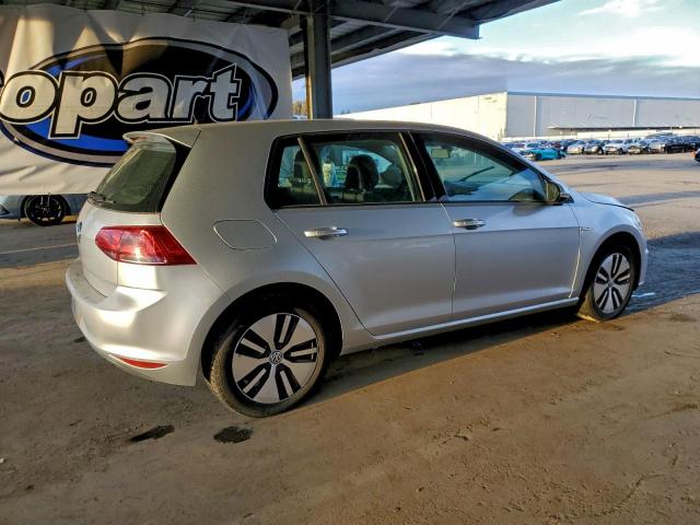 Volkswagen Golf Se Image 4