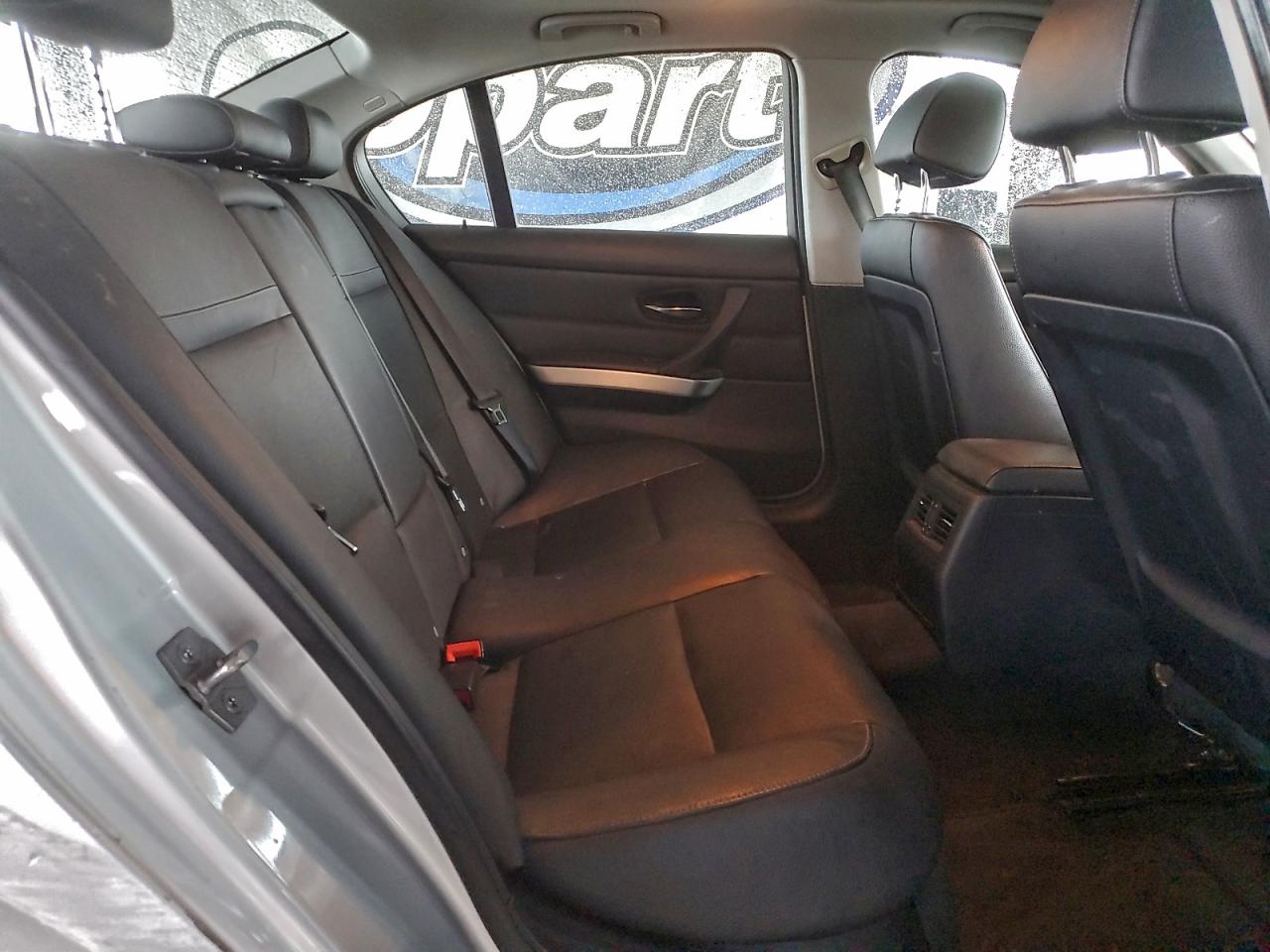 BMW 3 Series I Image 9