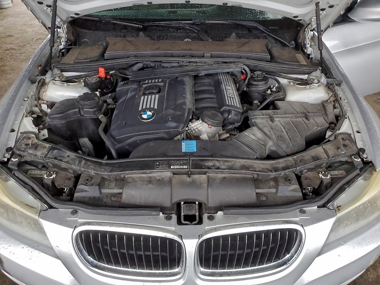 BMW 3 Series I Image 10