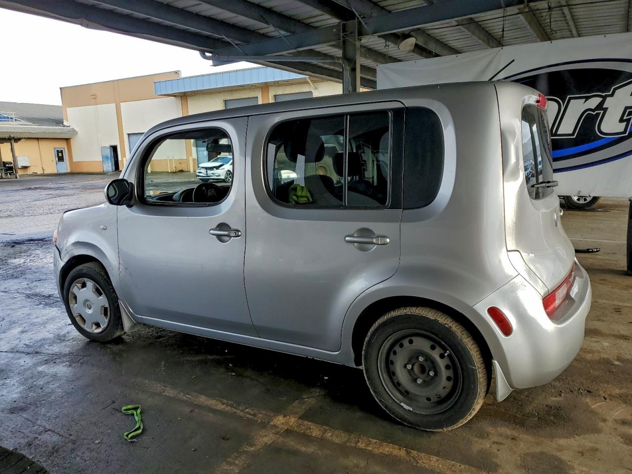 Nissan cube Base Image 10