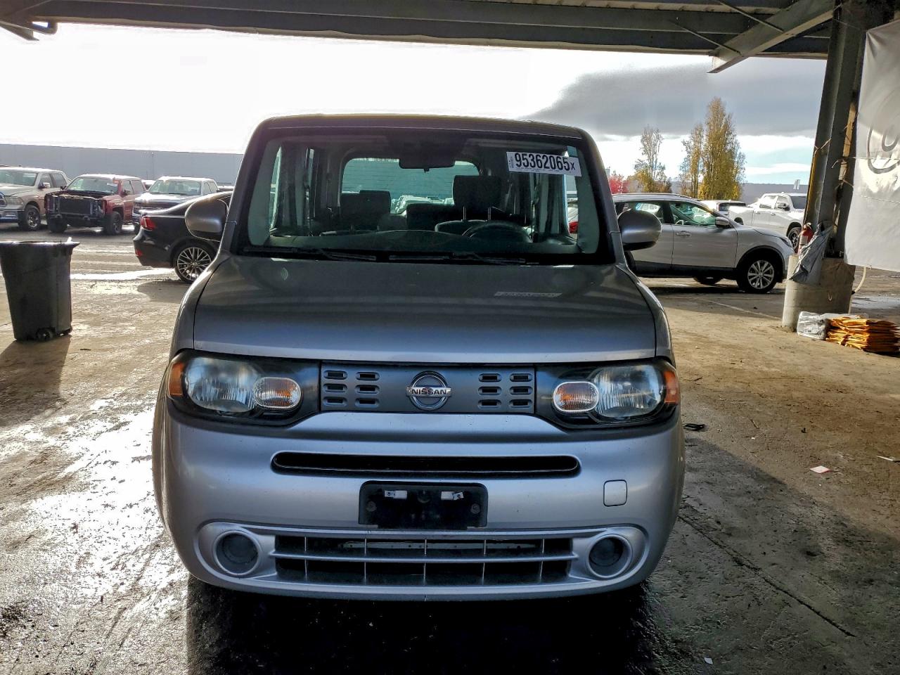 Nissan cube Base Image 3