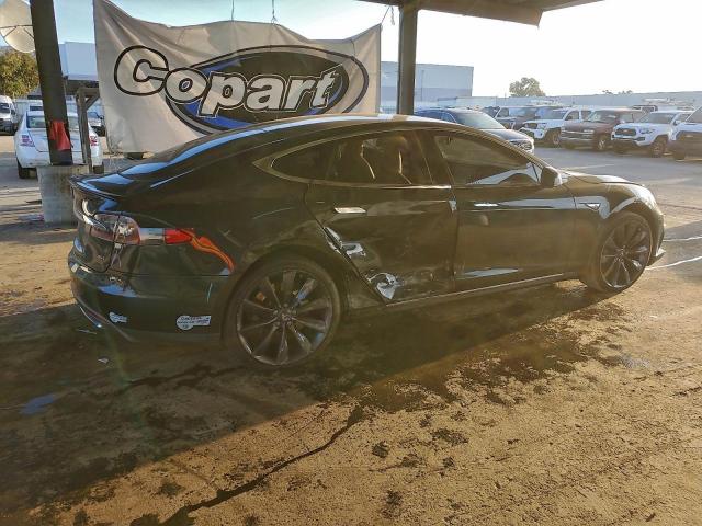 Tesla Model S Image 3