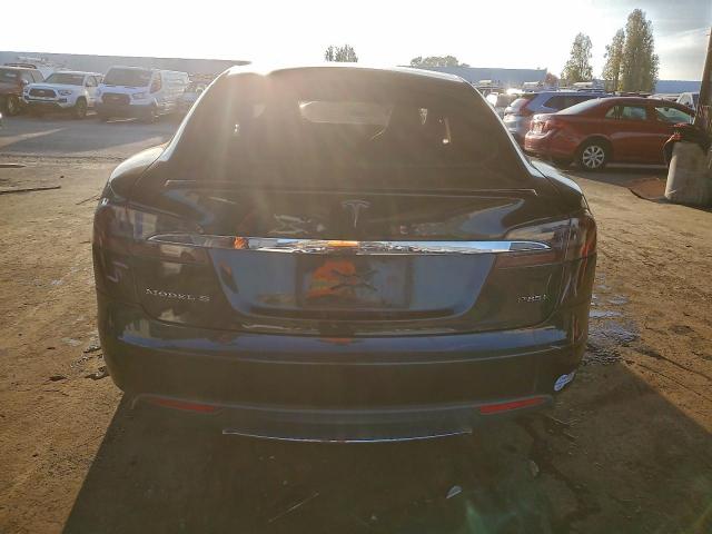 Tesla Model S Image 9