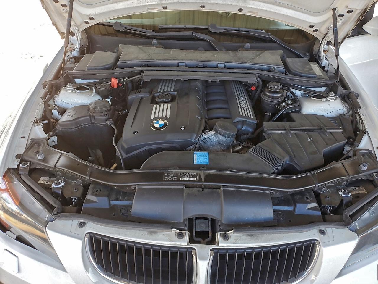 BMW 3 Series I Image 10