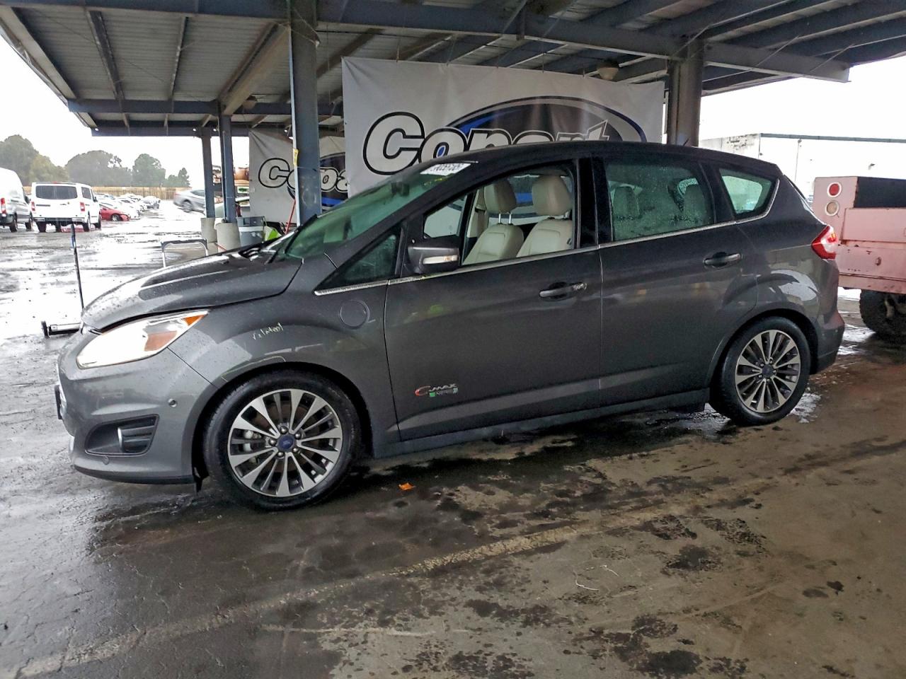 Ford Cmax Titanium Image 1