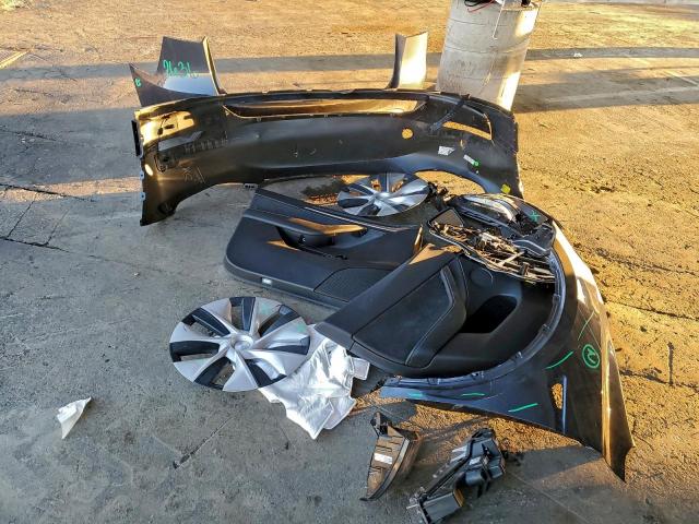 Tesla Model Y Image 8