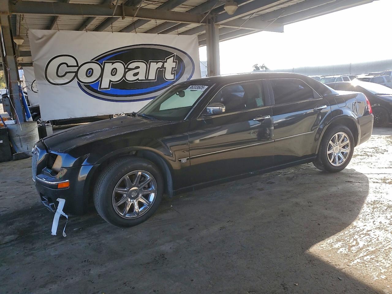 Chrysler 300 Image 1