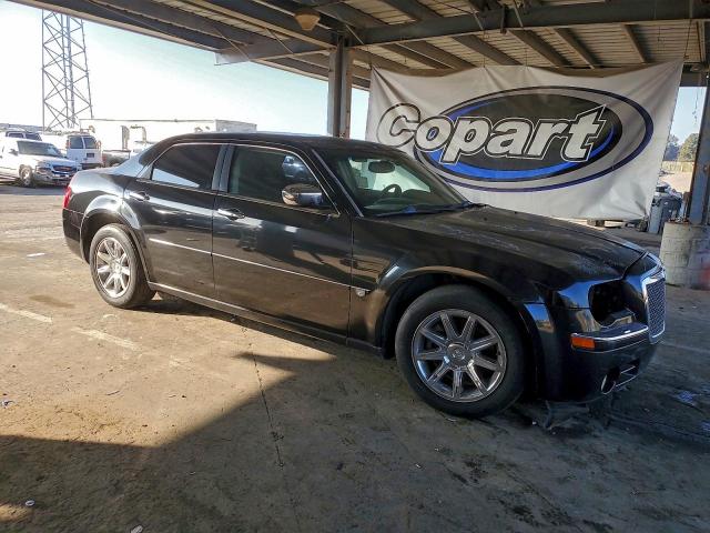 Chrysler 300 Image 4