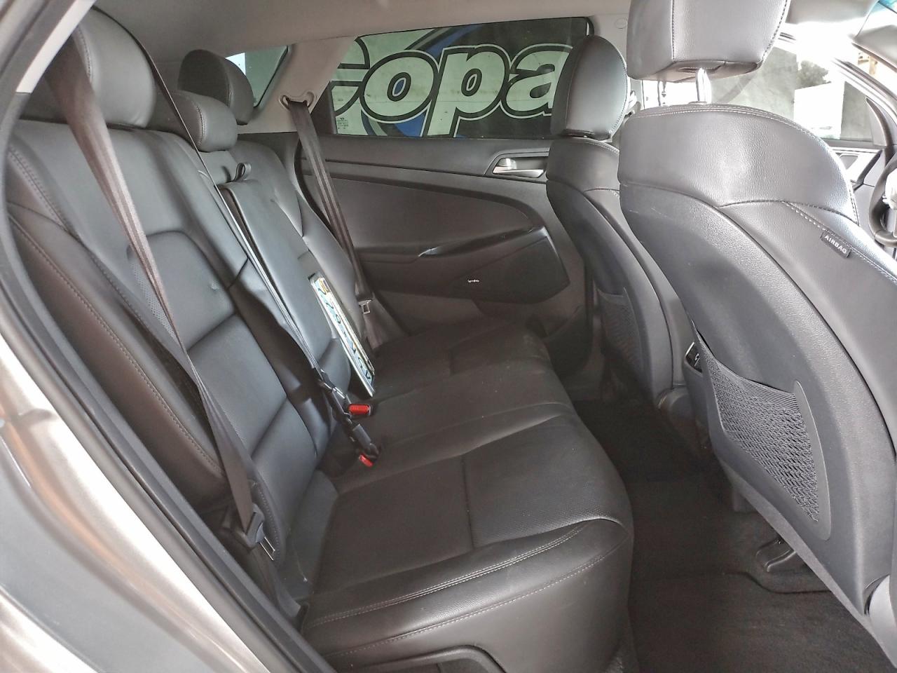 Hyundai TUCSON Limited Image 6