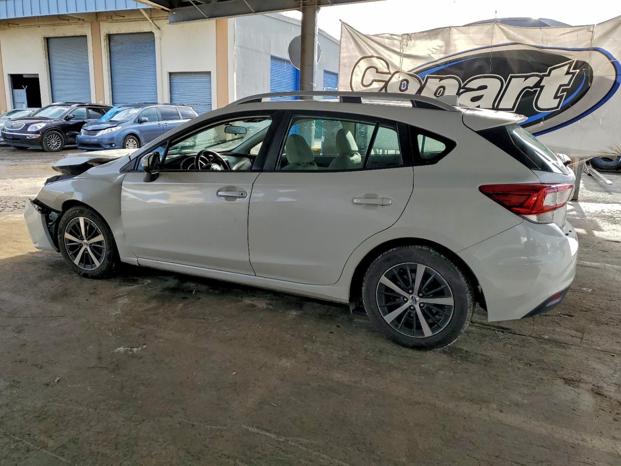 Subaru Impreza Premium Image 8