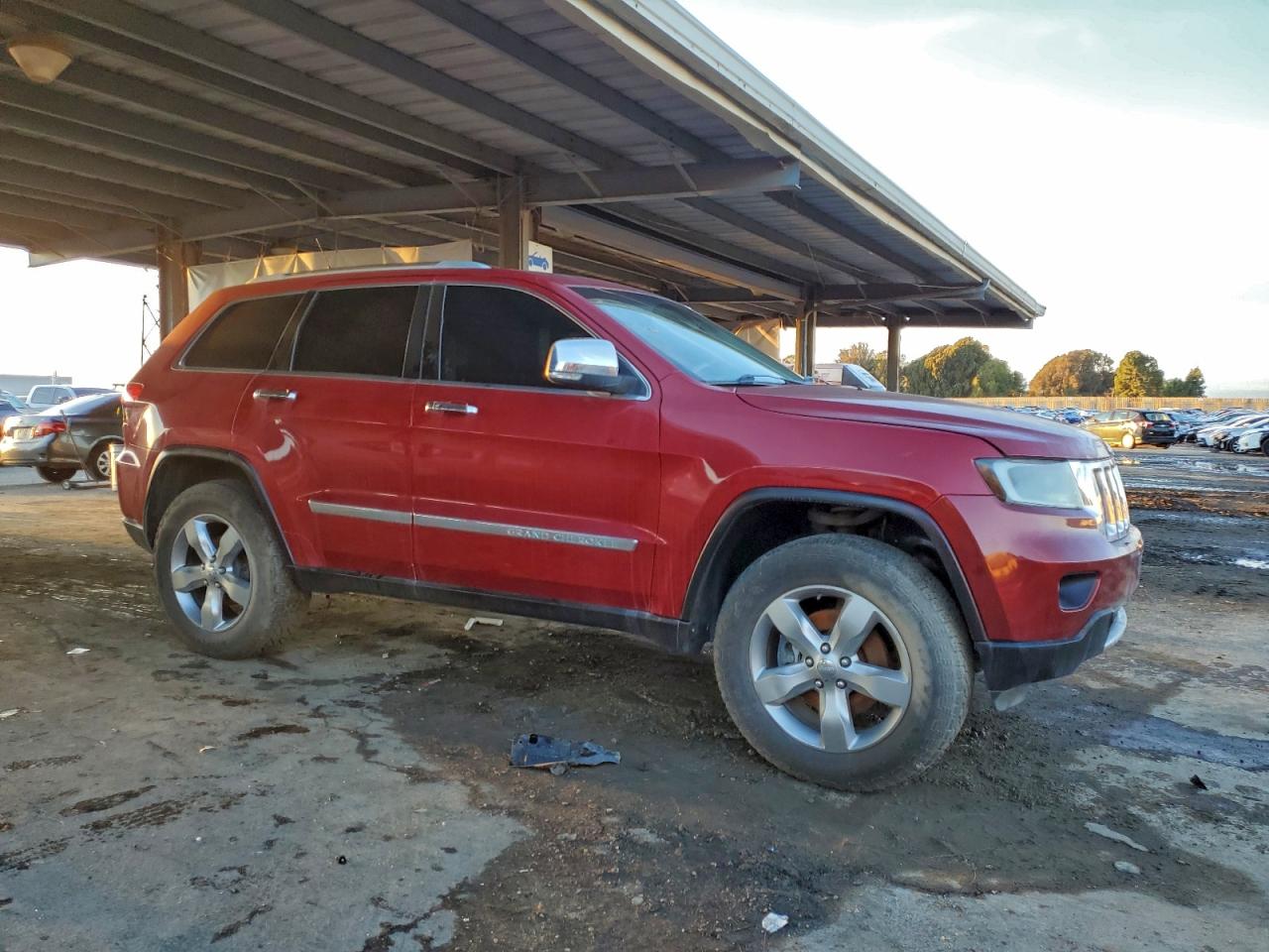 Jeep Grand Cherokee Overland Image 4