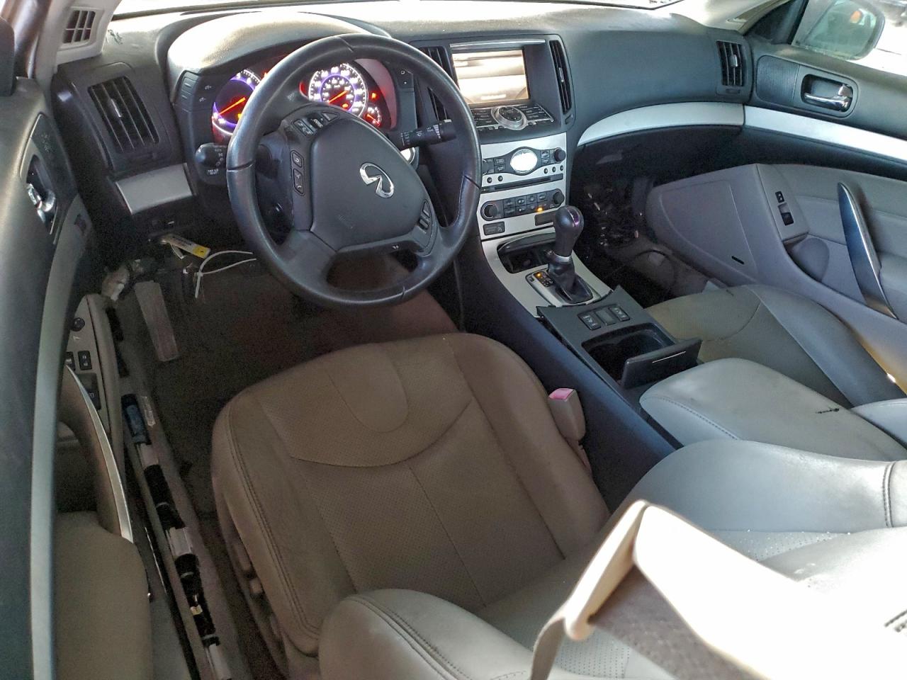INFINITI G37 Base Image 12