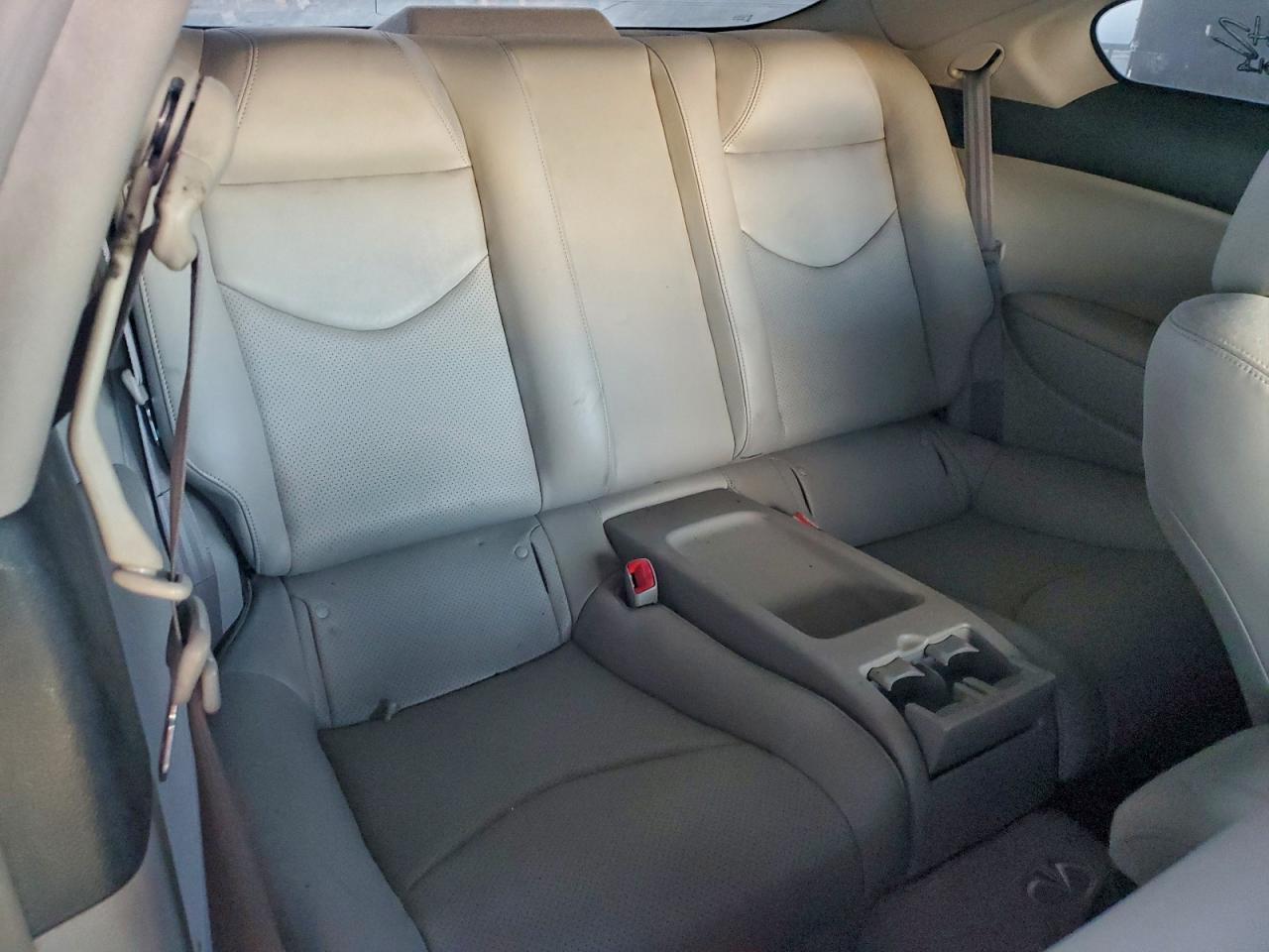 INFINITI G37 Base Image 9